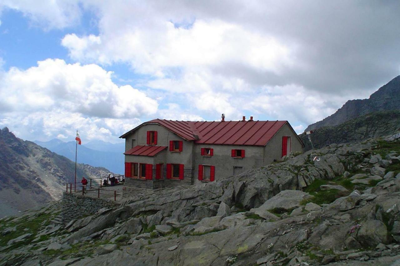 Hotel Ristorante Sasso Remenno Val Masino المظهر الخارجي الصورة